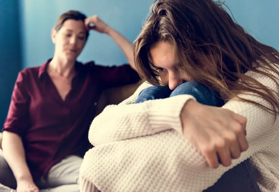 Parent and teenager experiencing relationship tension related to emotional dysregulation