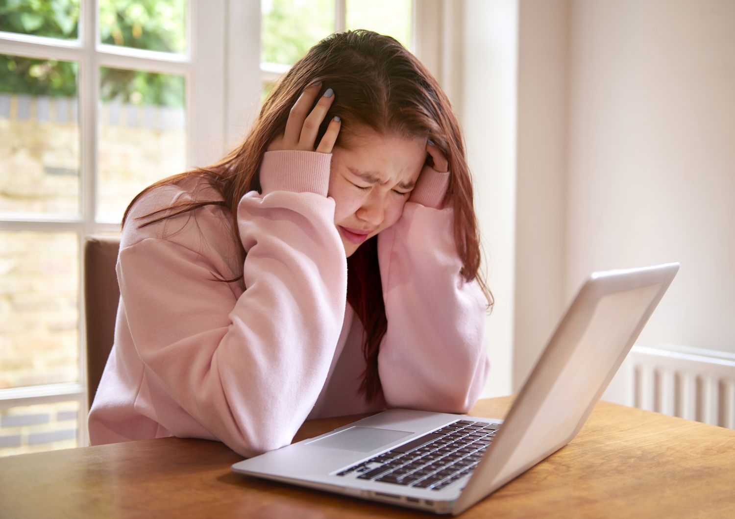 support for teen girl suffering from OCD symptoms